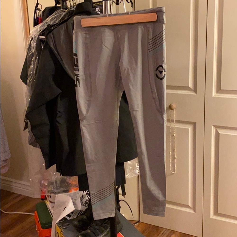 Virus leggings